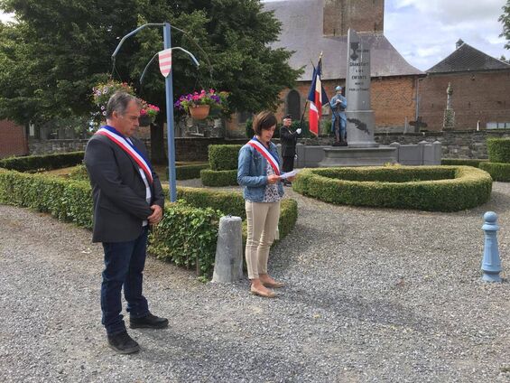 Monsieur le maire et son adjointe